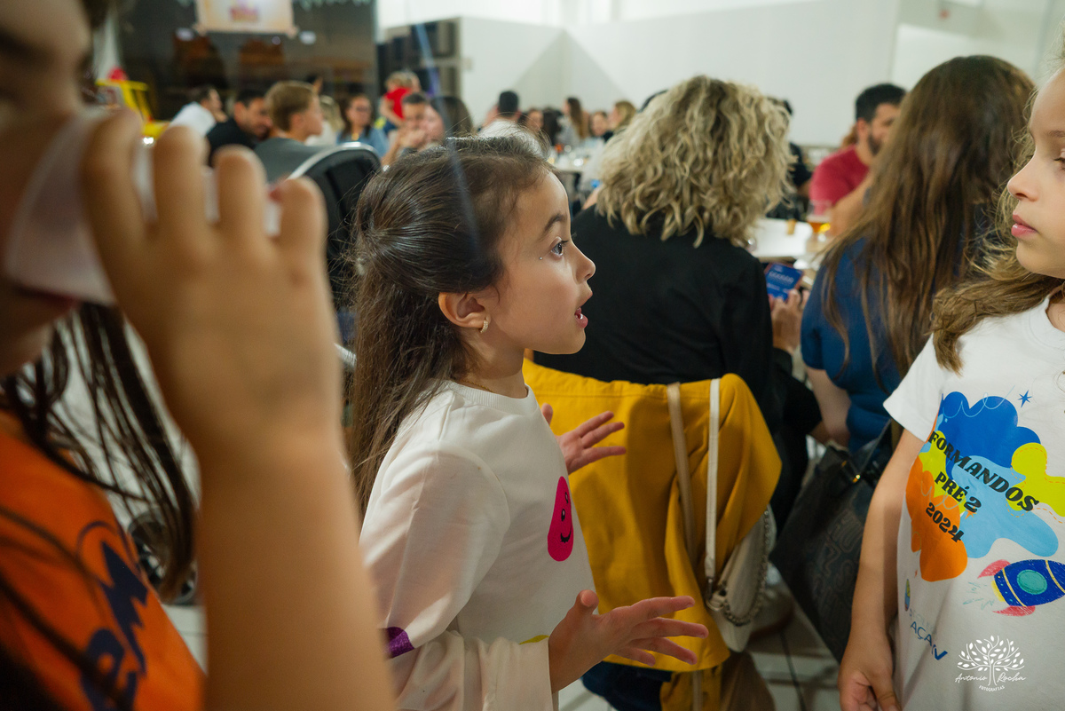 aniversário infantil - fotografia infantil - fotógrafa infantil - festa de aniversário - fotógrafa de família - história em família - infância - festa da Teté - bolo de aniversário - fotógrafo em Pelotas - Antonio Rocha Fotografias – tio Guigui – renata 