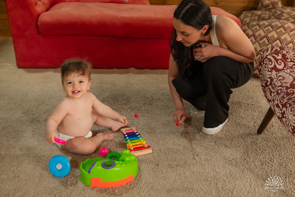 primeiro aninho - primeira volta ao sol - fotografia infantil - aniversário infantil  - ensaio de um ano - festa de aniversário - Theodoro - família - Pousada - Refúgio Santa Eulália - fotógrafo de crianças - bolhas de sabão - parabéns - Antonio Rocha