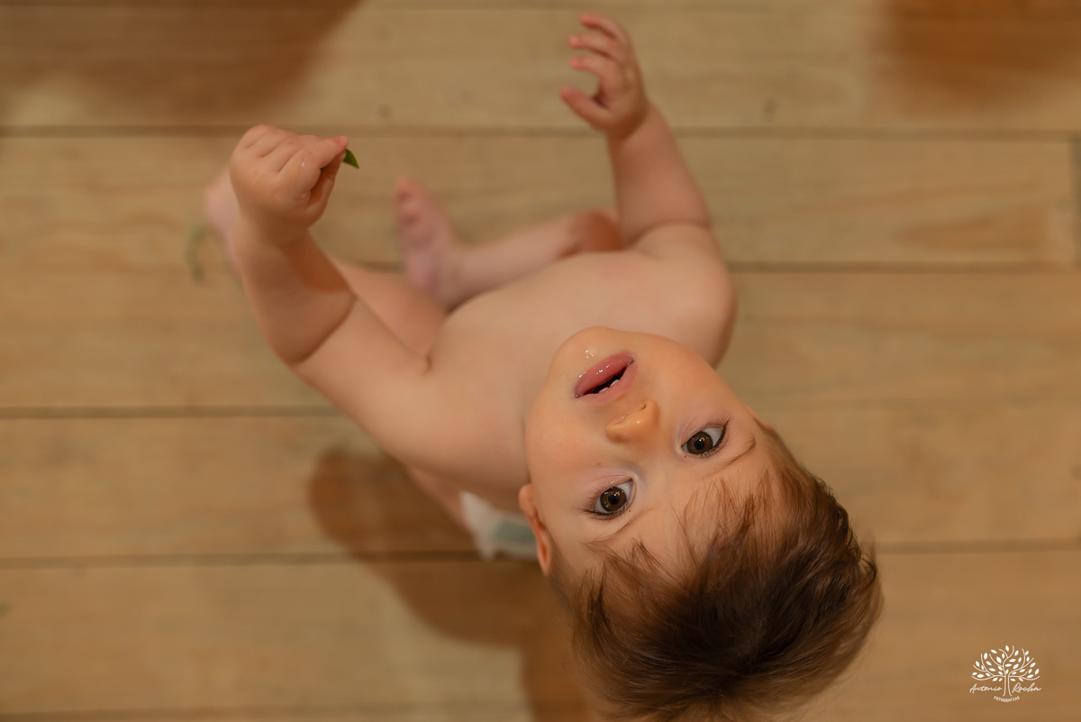 primeiro aninho - primeira volta ao sol - fotografia infantil - aniversário infantil  - ensaio de um ano - festa de aniversário - Theodoro - família - Pousada - Refúgio Santa Eulália - fotógrafo de crianças - bolhas de sabão - parabéns - Antonio Rocha