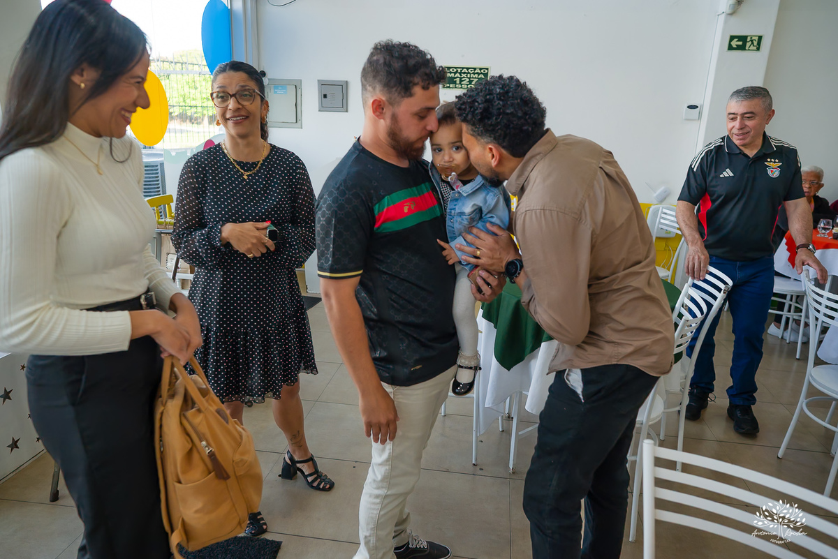 aniversário infantil - fotografia infantil - fotógrafo de festa - fotografia de irmãos - celebração em dose dupla - fotos de família - fotografia de aniversário - fotógrafo em Pelotas - fotografia documental - festa infantil - Antonio Rocha Fotografias