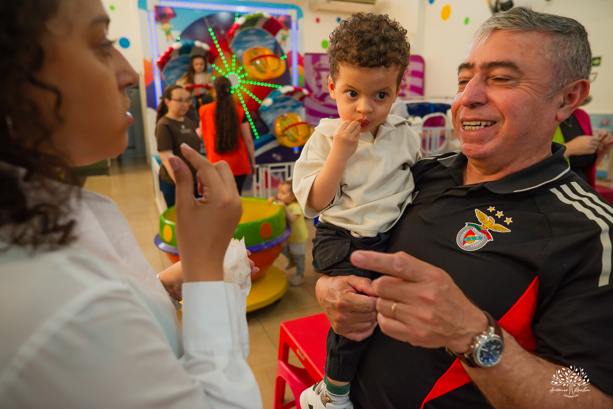 aniversário infantil - fotografia infantil - fotógrafo de festa - fotografia de irmãos - celebração em dose dupla - fotos de família - fotografia de aniversário - fotógrafo em Pelotas - fotografia documental - festa infantil - Antonio Rocha Fotografias