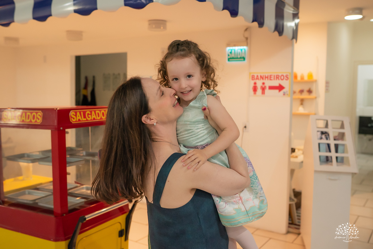 fotografia infantil - aniversário - infância - família - tobogã - salão Cliff Kids - festa personalizada - Stitch - Angel - tema de festa - carinho familiar - fotos espontâneas  - fotógrafo de infância - Antonio Rocha Fotografias - Pelotas