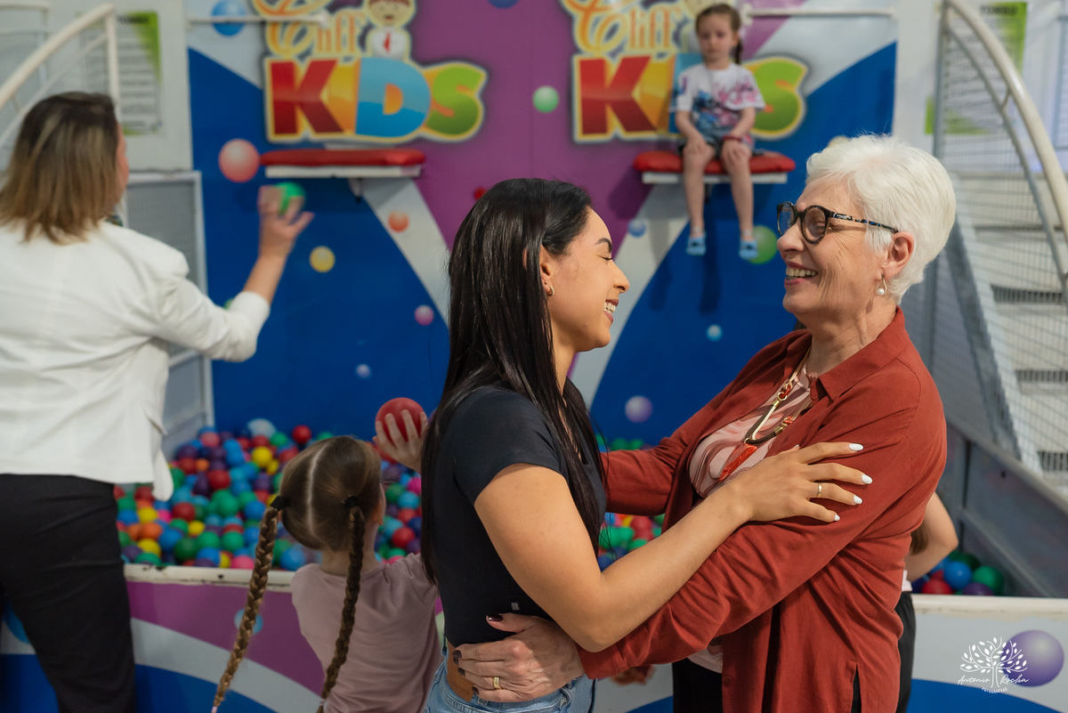 fotografia infantil - aniversário - infância - família - tobogã - salão Cliff Kids - festa personalizada - Stitch - Angel - tema de festa - carinho familiar - fotos espontâneas  - fotógrafo de infância - Antonio Rocha Fotografias - Pelotas