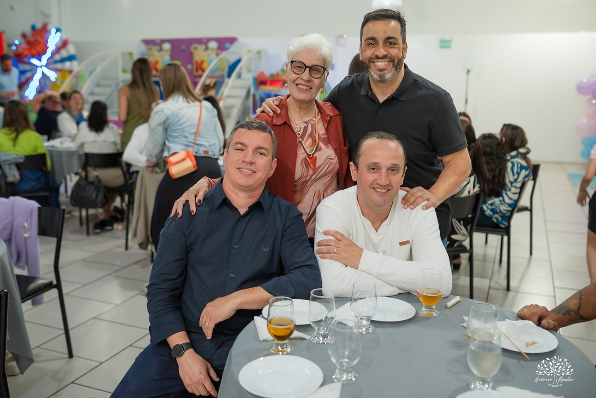 fotografia infantil - aniversário - infância - família - tobogã - salão Cliff Kids - festa personalizada - Stitch - Angel - tema de festa - carinho familiar - fotos espontâneas  - fotógrafo de infância - Antonio Rocha Fotografias - Pelotas