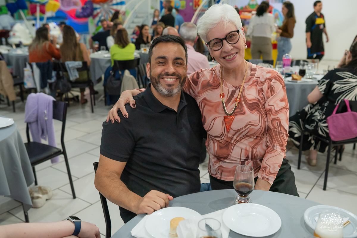 fotografia infantil - aniversário - infância - família - tobogã - salão Cliff Kids - festa personalizada - Stitch - Angel - tema de festa - carinho familiar - fotos espontâneas  - fotógrafo de infância - Antonio Rocha Fotografias - Pelotas
