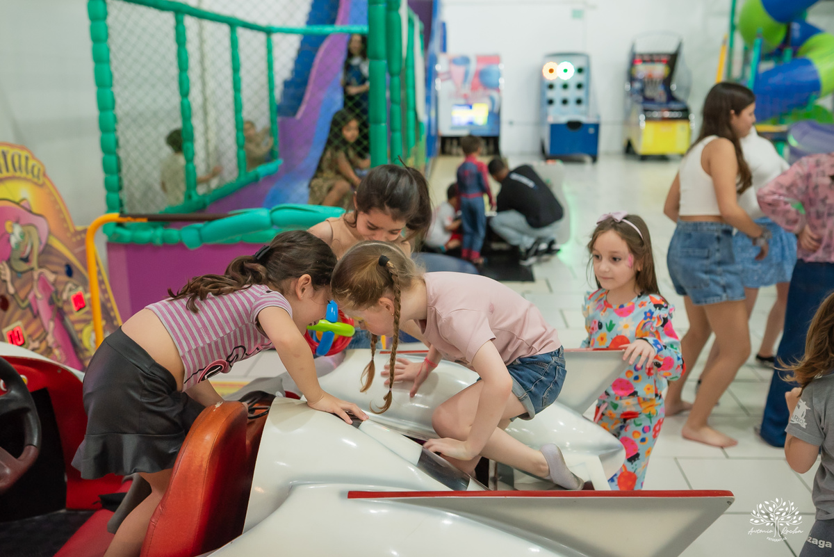 fotografia infantil - aniversário - infância - família - tobogã - salão Cliff Kids - festa personalizada - Stitch - Angel - tema de festa - carinho familiar - fotos espontâneas  - fotógrafo de infância - Antonio Rocha Fotografias - Pelotas