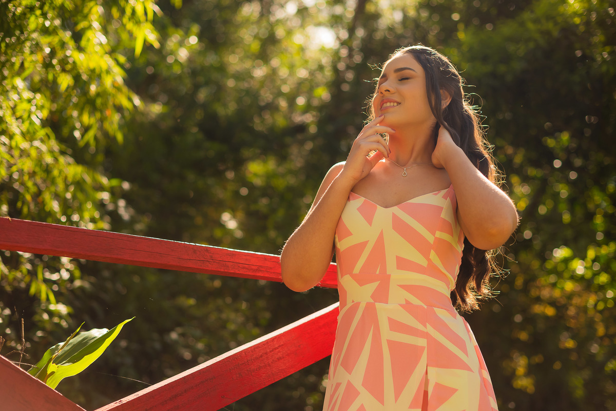 ensaio 15 anos - ensaio pré-festa - debutante - fotos 15 anos - ensaio ao ar livre - fotografia de debutante - fotografia 15 anos - vestido da valsa - vestido de recepção - fotografia profissional - fotógrafo Pelotas - Antonio Rocha Fotografias - pré 15