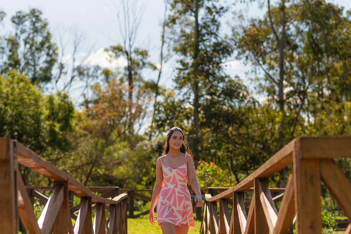 ensaio 15 anos - ensaio pré-festa - debutante - fotos 15 anos - ensaio ao ar livre - fotografia de debutante - fotografia 15 anos - vestido da valsa - vestido de recepção - fotografia profissional - fotógrafo Pelotas - Antonio Rocha Fotografias - pré 15