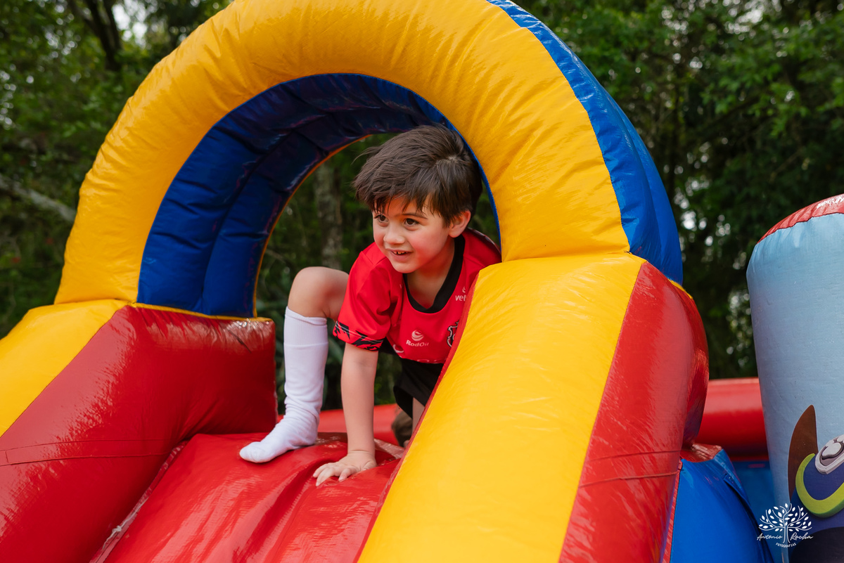 festa infantil - fotografia infantil - Arena Marini - futebol para crianças - fotografia de família - Pelotas - fotografia espontânea - herança visual - gincanas e brincadeiras - pula-pula - brinquedos infláveis - Antonio Rocha Fotografias - brigadeiro
