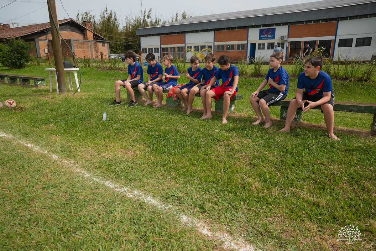 aniversário infantil - fotografia de aniversário – Pelotas - festa de 10 anos - futebol de sabão - futebol de campo - fotografia espontânea - fotógrafo Antonio Rocha - Renata Dalbann fotógrafa - festa ao ar livre - fotografia documental infantil - Dunas