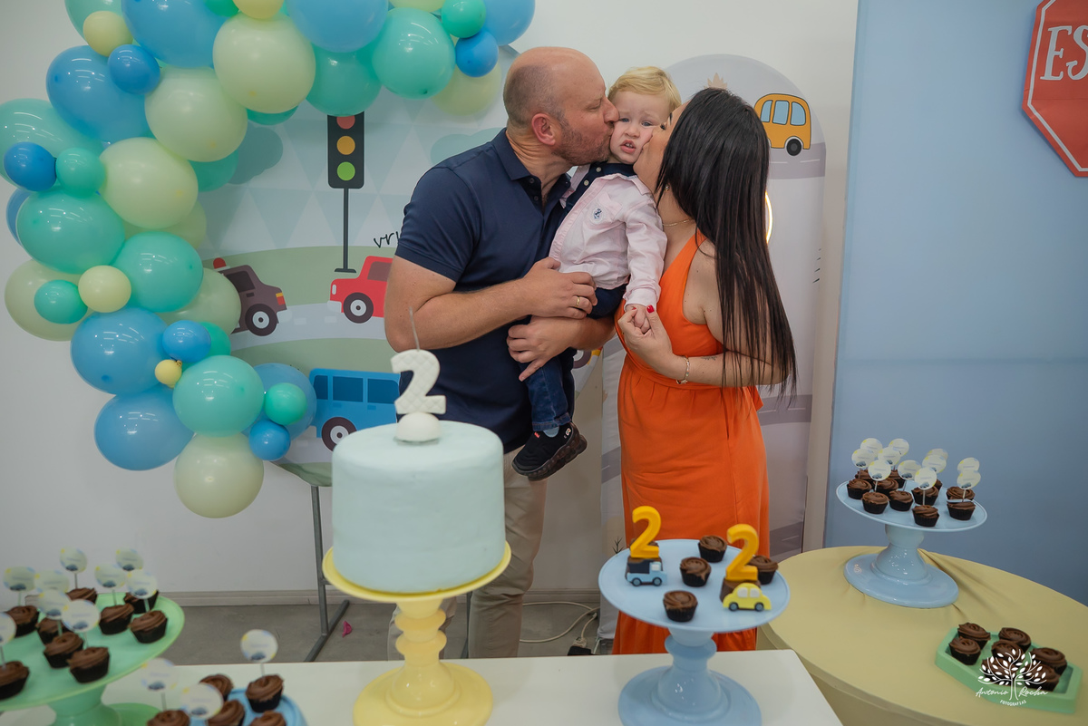 aniversario infantil - fotografia infantil - fotografo de criancas - casa de alice - bolinha de sabao - animacao infantil - parabens emocionante - abelinha - fotografias espontaneas - antonio rocha fotografias - Estevan 2 anos - cacau fest chocolates