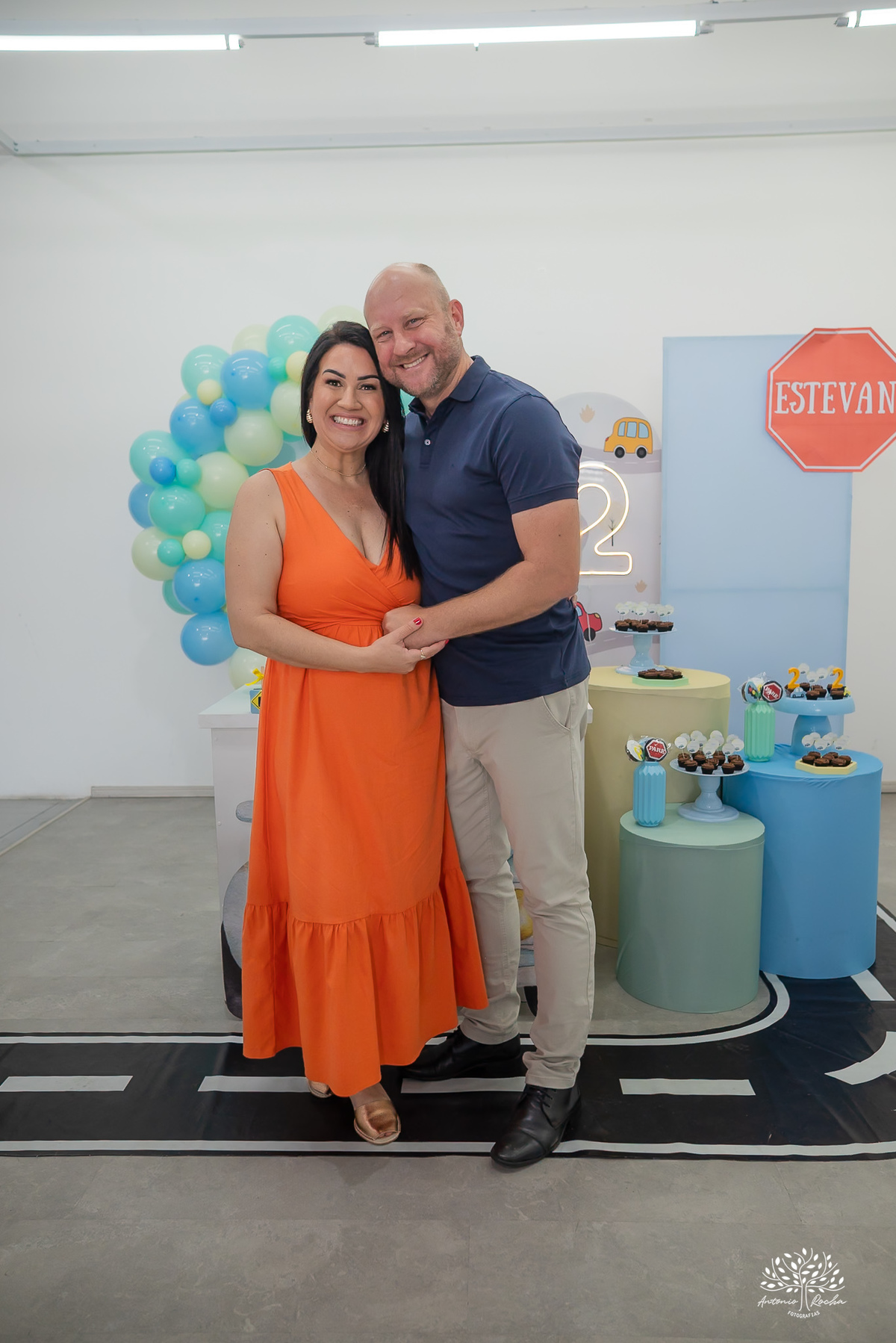 aniversario infantil - fotografia infantil - fotografo de criancas - casa de alice - bolinha de sabao - animacao infantil - parabens emocionante - abelinha - fotografias espontaneas - antonio rocha fotografias - Estevan 2 anos - cacau fest chocolates