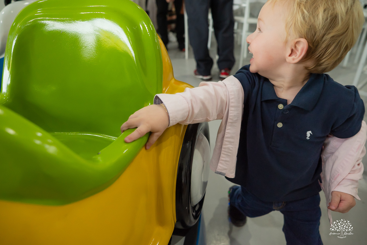 aniversario infantil - fotografia infantil - fotografo de criancas - casa de alice - bolinha de sabao - animacao infantil - parabens emocionante - abelinha - fotografias espontaneas - antonio rocha fotografias - Estevan 2 anos - cacau fest chocolates