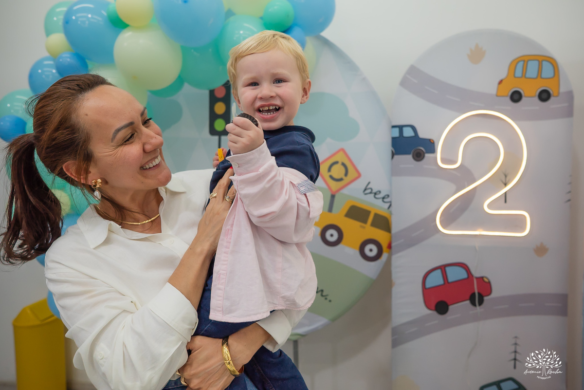 aniversario infantil - fotografia infantil - fotografo de criancas - casa de alice - bolinha de sabao - animacao infantil - parabens emocionante - abelinha - fotografias espontaneas - antonio rocha fotografias - Estevan 2 anos - cacau fest chocolates