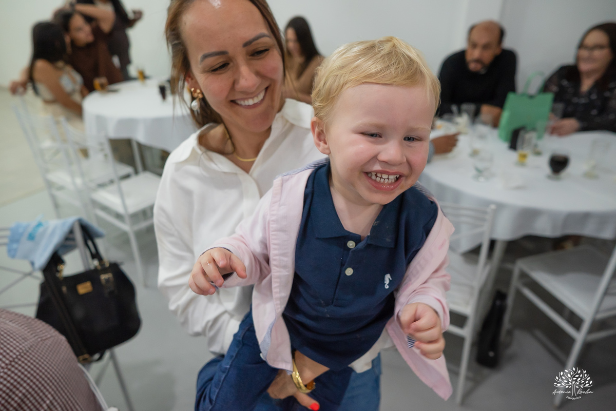 aniversario infantil - fotografia infantil - fotografo de criancas - casa de alice - bolinha de sabao - animacao infantil - parabens emocionante - abelinha - fotografias espontaneas - antonio rocha fotografias - Estevan 2 anos - cacau fest chocolates
