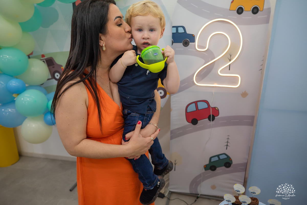 aniversario infantil - fotografia infantil - fotografo de criancas - casa de alice - bolinha de sabao - animacao infantil - parabens emocionante - abelinha - fotografias espontaneas - antonio rocha fotografias - Estevan 2 anos - cacau fest chocolates