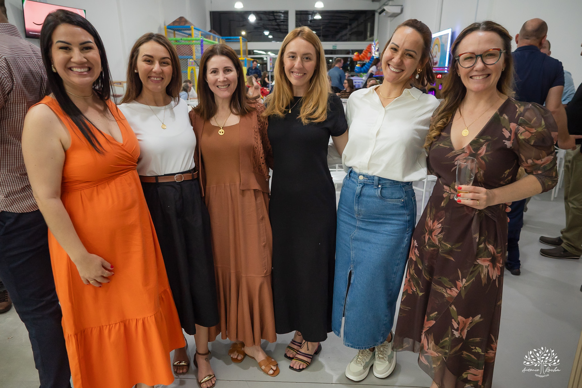 aniversario infantil - fotografia infantil - fotografo de criancas - casa de alice - bolinha de sabao - animacao infantil - parabens emocionante - abelinha - fotografias espontaneas - antonio rocha fotografias - Estevan 2 anos - cacau fest chocolates