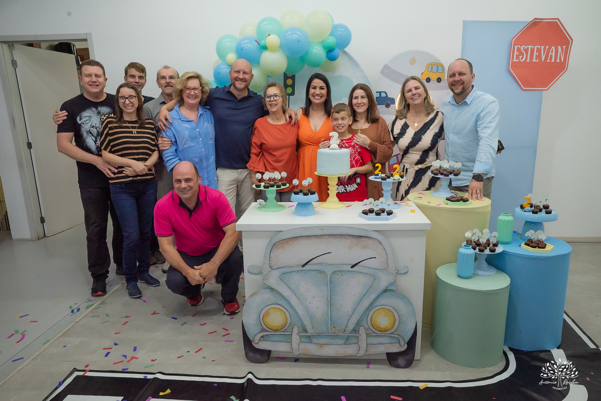 aniversario infantil - fotografia infantil - fotografo de criancas - casa de alice - bolinha de sabao - animacao infantil - parabens emocionante - abelinha - fotografias espontaneas - antonio rocha fotografias - Estevan 2 anos - cacau fest chocolates