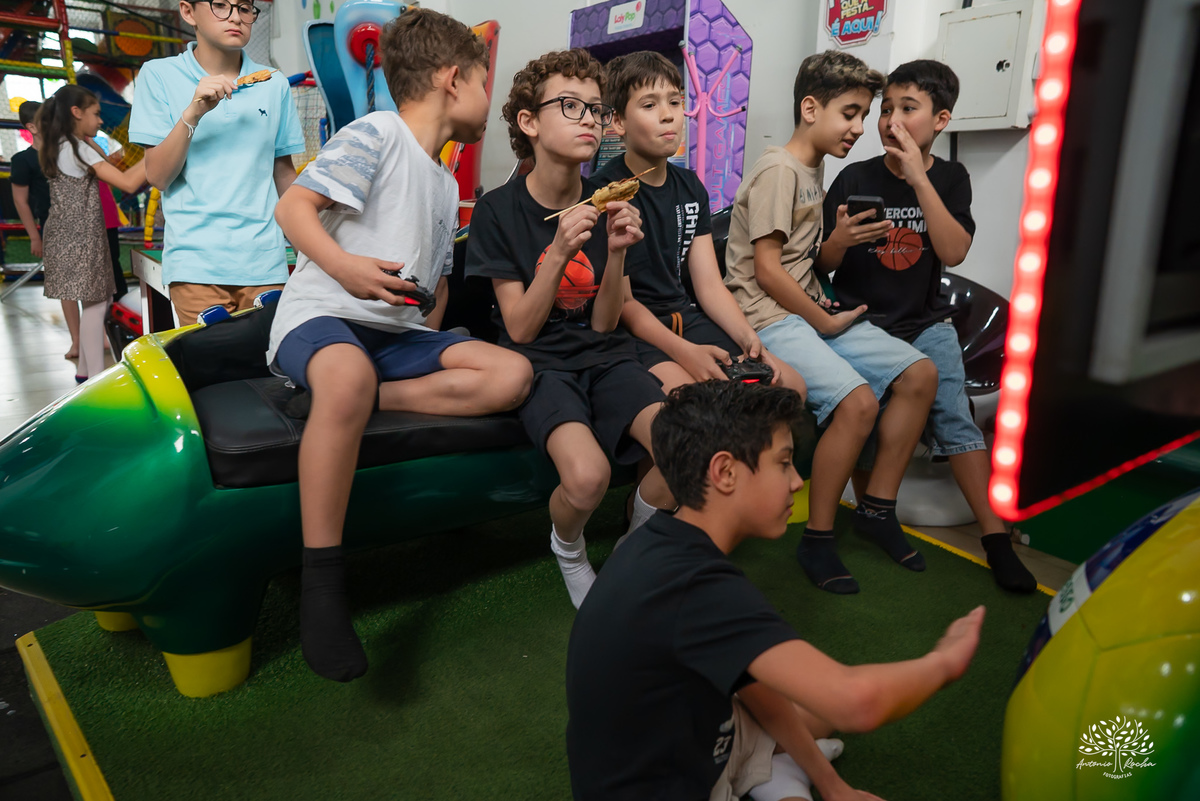 aniversario infantil - festa 10 anos - fotografia profissional - fotografia de aniversarios - fotografo pelotas - fotografo de familia - ensaio infantil - basquete - fotografia documental – loly pop - fotografia espontanea - antonio rocha fotografias