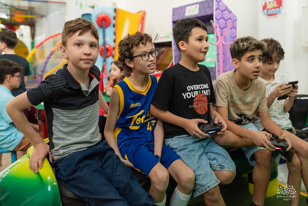 aniversario infantil - festa 10 anos - fotografia profissional - fotografia de aniversarios - fotografo pelotas - fotografo de familia - ensaio infantil - basquete - fotografia documental – loly pop - fotografia espontanea - antonio rocha fotografias