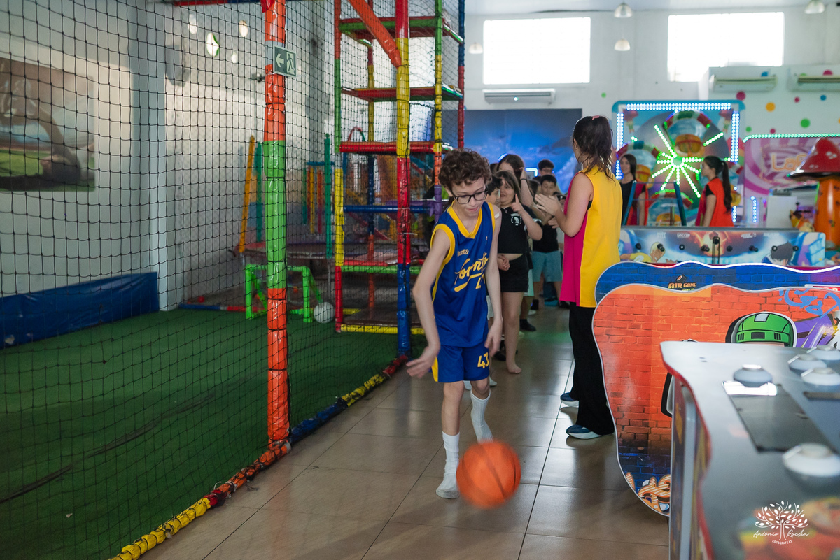 aniversario infantil - festa 10 anos - fotografia profissional - fotografia de aniversarios - fotografo pelotas - fotografo de familia - ensaio infantil - basquete - fotografia documental – loly pop - fotografia espontanea - antonio rocha fotografias