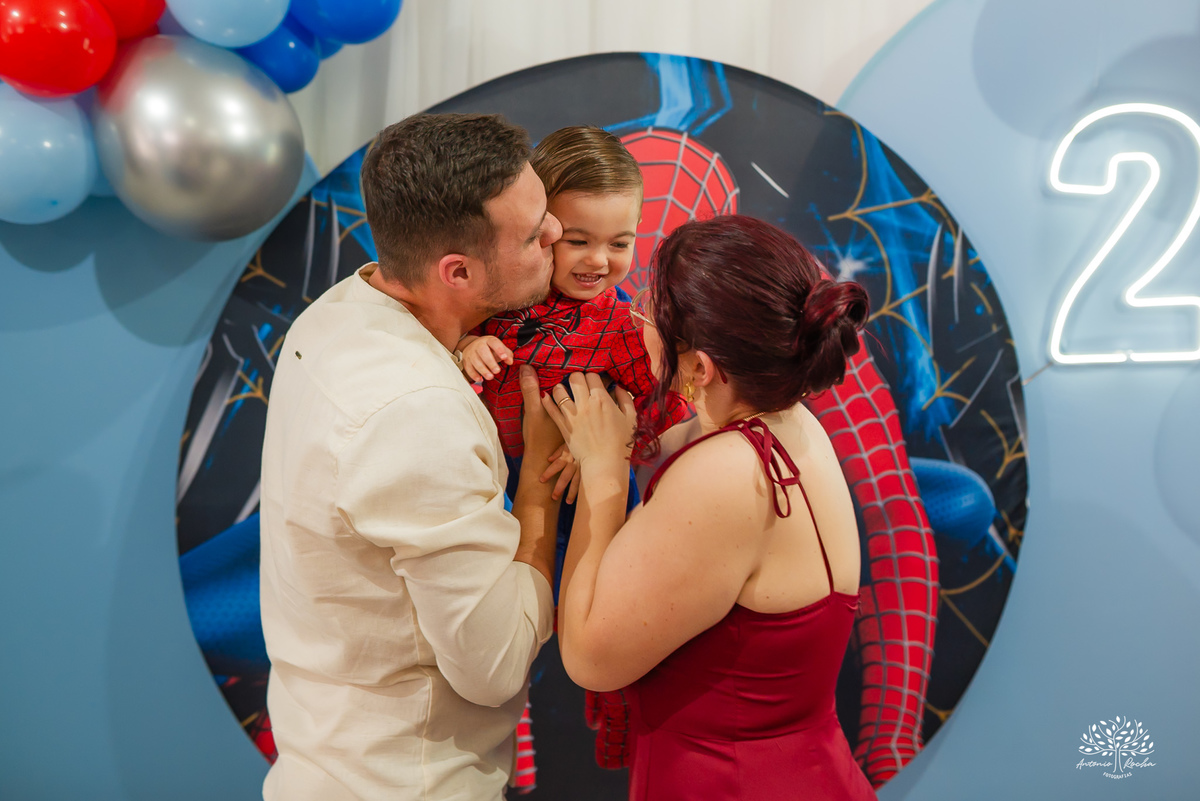 fotografia infantil - festa infantil - aniversário de 2 anos - fotógrafo de família - super-herói - homem-aranha - infância feliz – Camaquã - heranças visuais - fotógrafo de festa infantil - Antonio Rocha Fotografias – Pelotas – Sonho de Criança - irmão