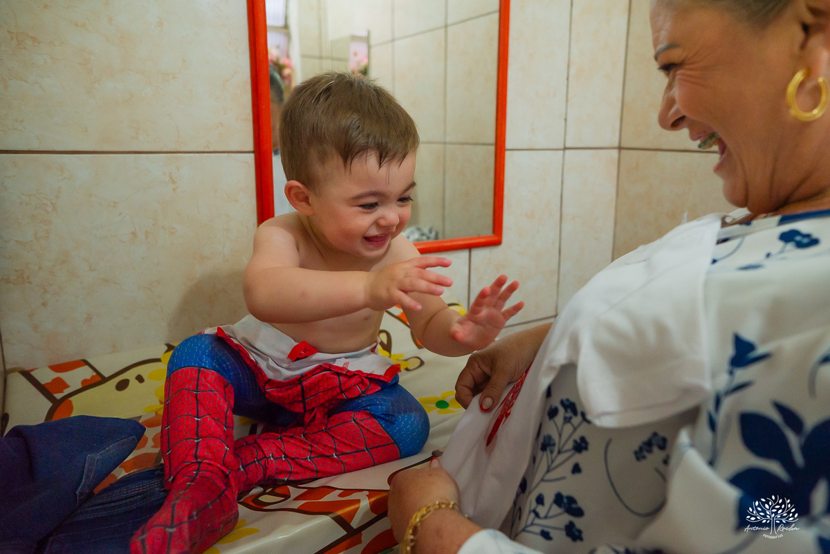fotografia infantil - festa infantil - aniversário de 2 anos - fotógrafo de família - super-herói - homem-aranha - infância feliz – Camaquã - heranças visuais - fotógrafo de festa infantil - Antonio Rocha Fotografias – Pelotas – Sonho de Criança - irmão