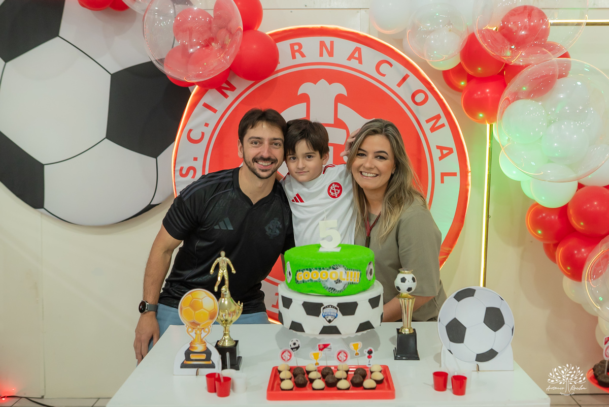 aniversário infantil - fotografia de aniversário - fotógrafo infantil - festa de criança - momentos espontâneos - memórias de infância - fotografia de família - fotografia documental e de eventos - salão Arte e Riso - Pelotas- Antonio Rocha Fotografias