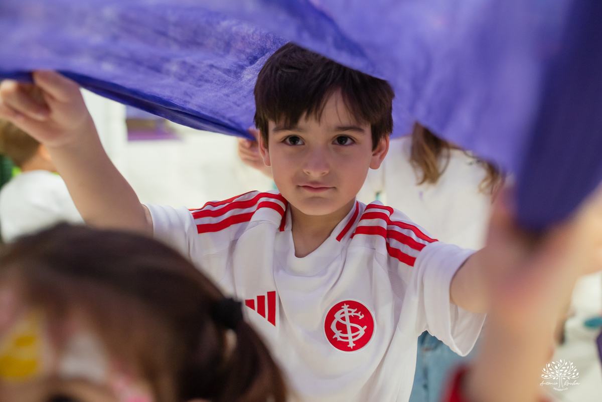 aniversário infantil - fotografia de aniversário - fotógrafo infantil - festa de criança - momentos espontâneos - memórias de infância - fotografia de família - fotografia documental e de eventos - salão Arte e Riso - Pelotas- Antonio Rocha Fotografias