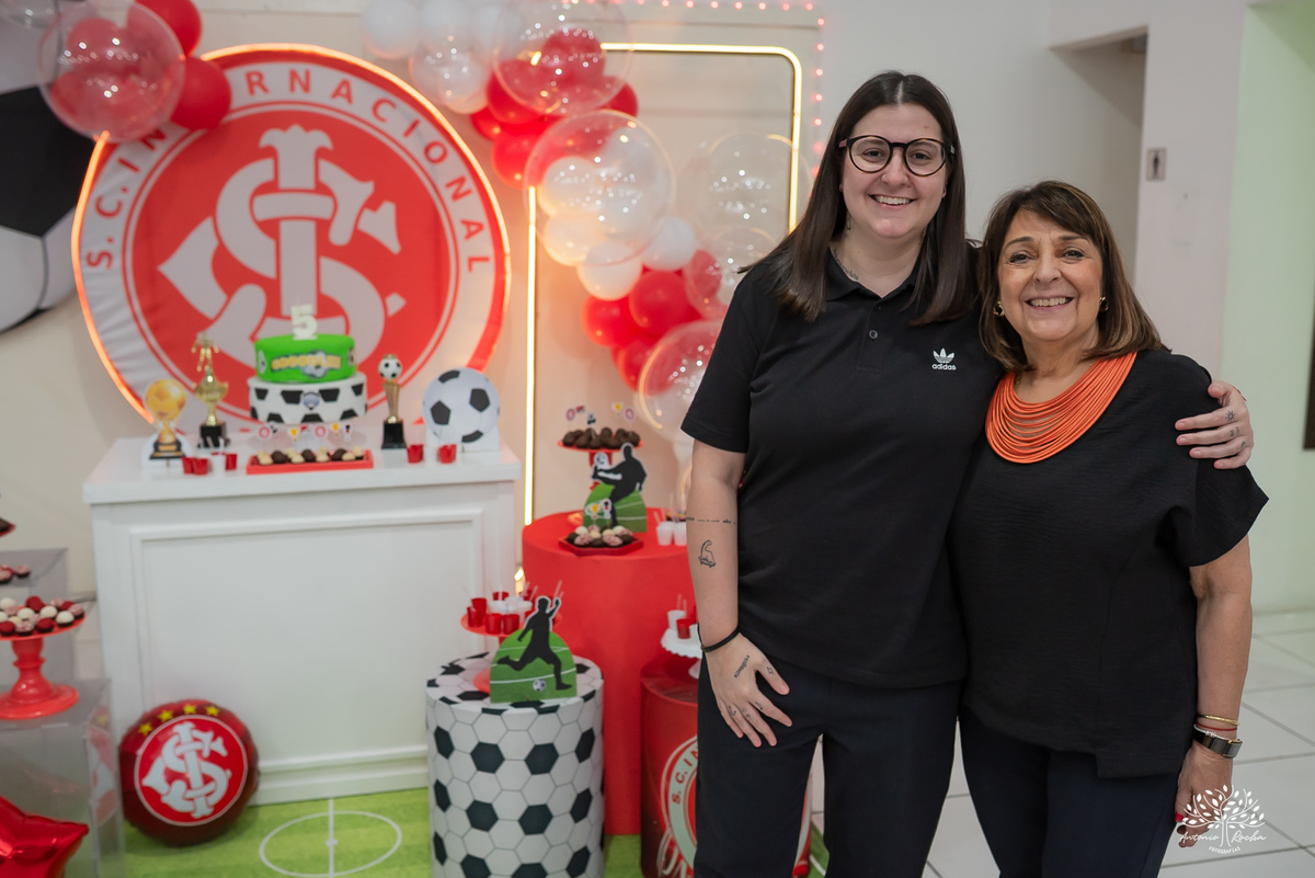aniversário infantil - fotografia de aniversário - fotógrafo infantil - festa de criança - momentos espontâneos - memórias de infância - fotografia de família - fotografia documental e de eventos - salão Arte e Riso - Pelotas- Antonio Rocha Fotografias