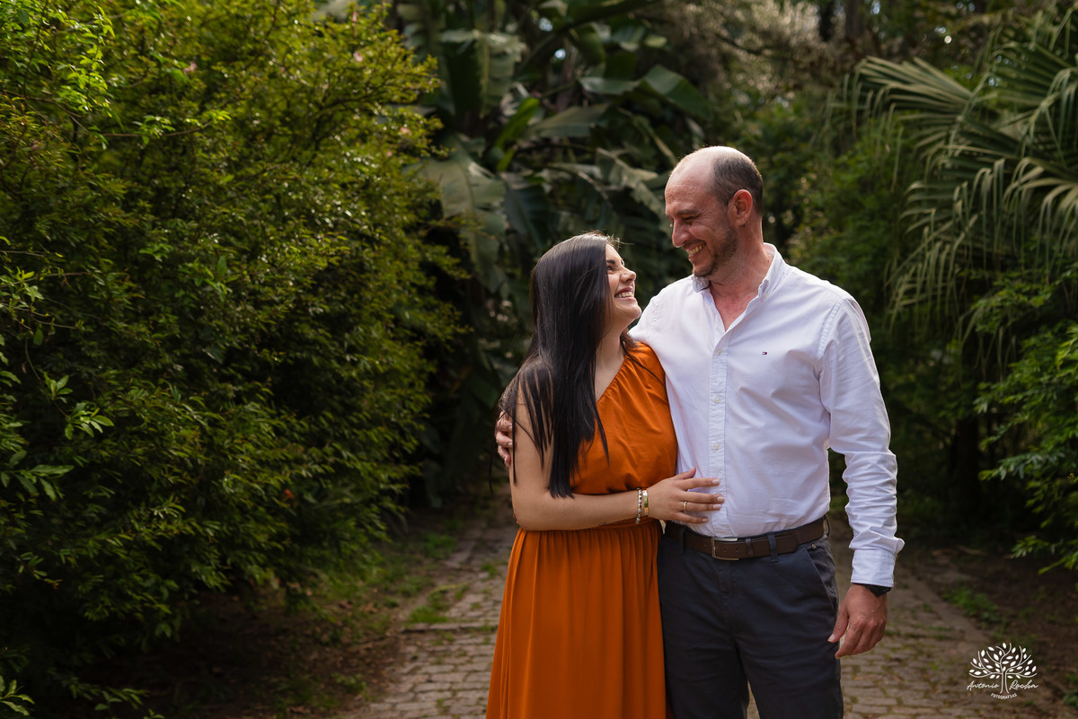 ensaio pré wedding - fotografia de casal - pré casamento Pelotas - Charqueada Santa Rita - Pousada Santa Rita - fotos românticas - pôr do sol - fotógrafo Antonio Rocha - ensaio Maria e Rodrigo - casal do Uruguay - amor - Pelotas RS - fotógrafo casamento
