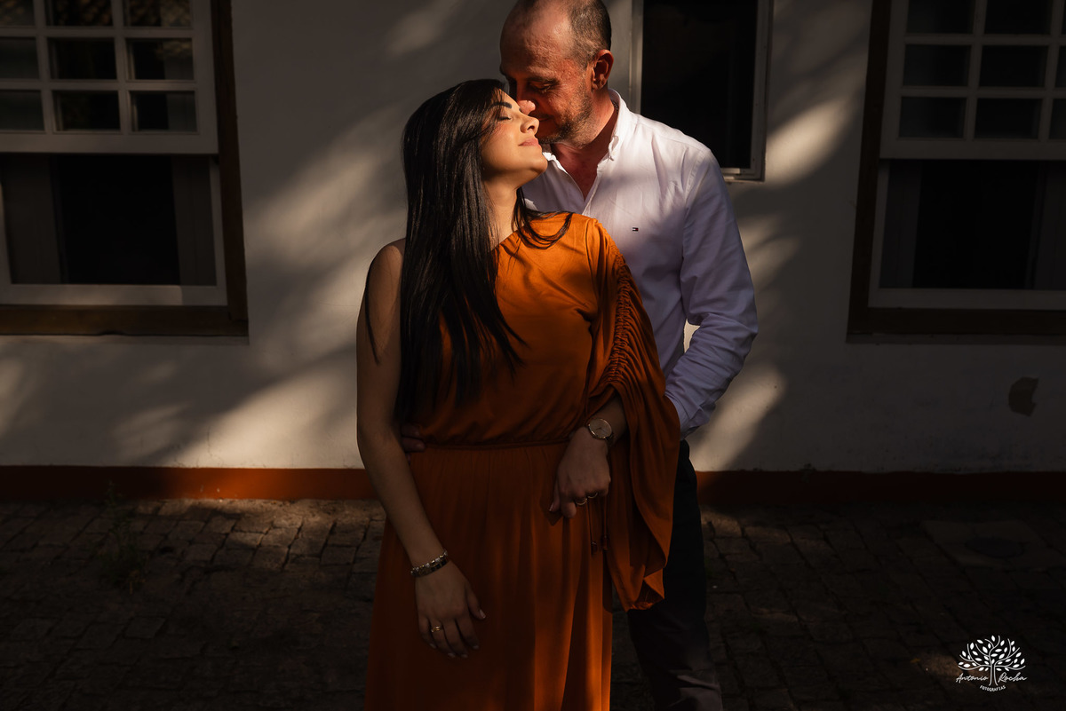 ensaio pré wedding - fotografia de casal - pré casamento Pelotas - Charqueada Santa Rita - Pousada Santa Rita - fotos românticas - pôr do sol - fotógrafo Antonio Rocha - ensaio Maria e Rodrigo - casal do Uruguay - amor - Pelotas RS - fotógrafo casamento