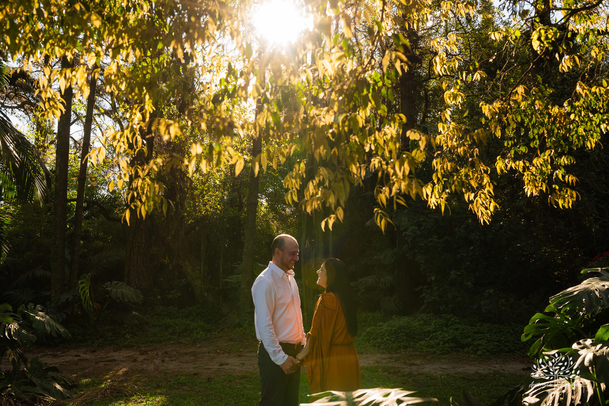 ensaio pré wedding - fotografia de casal - pré casamento Pelotas - Charqueada Santa Rita - Pousada Santa Rita - fotos românticas - pôr do sol - fotógrafo Antonio Rocha - ensaio Maria e Rodrigo - casal do Uruguay - amor - Pelotas RS - fotógrafo casamento