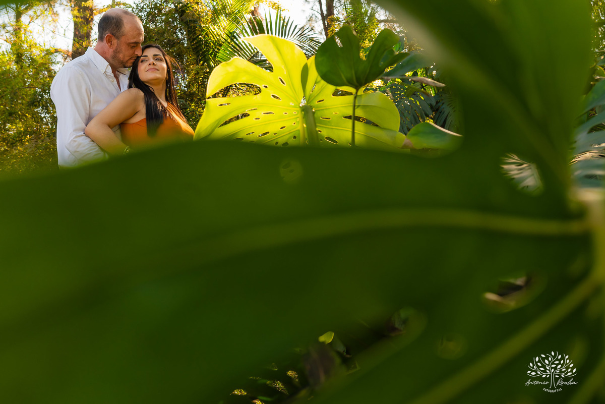 ensaio pré wedding - fotografia de casal - pré casamento Pelotas - Charqueada Santa Rita - Pousada Santa Rita - fotos românticas - pôr do sol - fotógrafo Antonio Rocha - ensaio Maria e Rodrigo - casal do Uruguay - amor - Pelotas RS - fotógrafo casamento