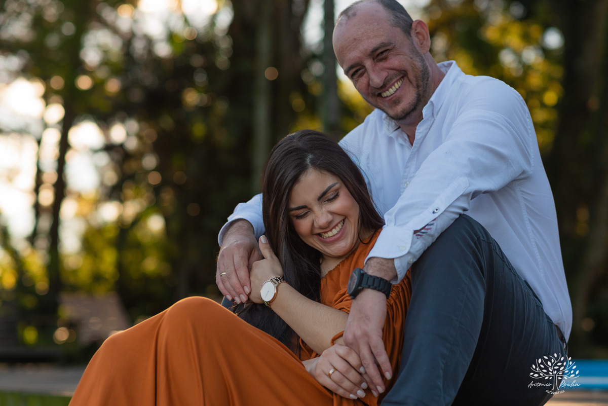 ensaio pré wedding - fotografia de casal - pré casamento Pelotas - Charqueada Santa Rita - Pousada Santa Rita - fotos românticas - pôr do sol - fotógrafo Antonio Rocha - ensaio Maria e Rodrigo - casal do Uruguay - amor - Pelotas RS - fotógrafo casamento