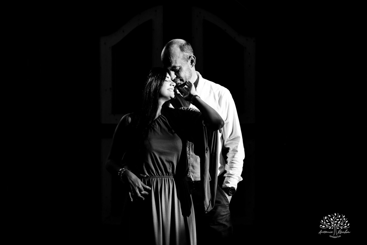 ensaio pré wedding - fotografia de casal - pré casamento Pelotas - Charqueada Santa Rita - Pousada Santa Rita - fotos românticas - pôr do sol - fotógrafo Antonio Rocha - ensaio Maria e Rodrigo - casal do Uruguay - amor - Pelotas RS - fotógrafo casamento