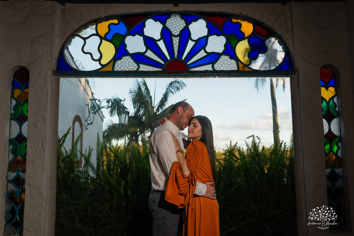 ensaio pré wedding - fotografia de casal - pré casamento Pelotas - Charqueada Santa Rita - Pousada Santa Rita - fotos românticas - pôr do sol - fotógrafo Antonio Rocha - ensaio Maria e Rodrigo - casal do Uruguay - amor - Pelotas RS - fotógrafo casamento