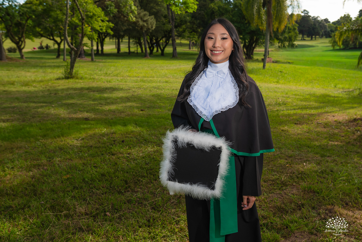 formatura em medicina-ensaio pré-formatura-prova de toga-fotografia de formatura-fotógrafo em Pelotas-fotografia emocional-memórias afetivas-conquista acadêmica-médica formada-sessão fotográfica-fotografia profissional - Guadalajara - Clube Campestre
