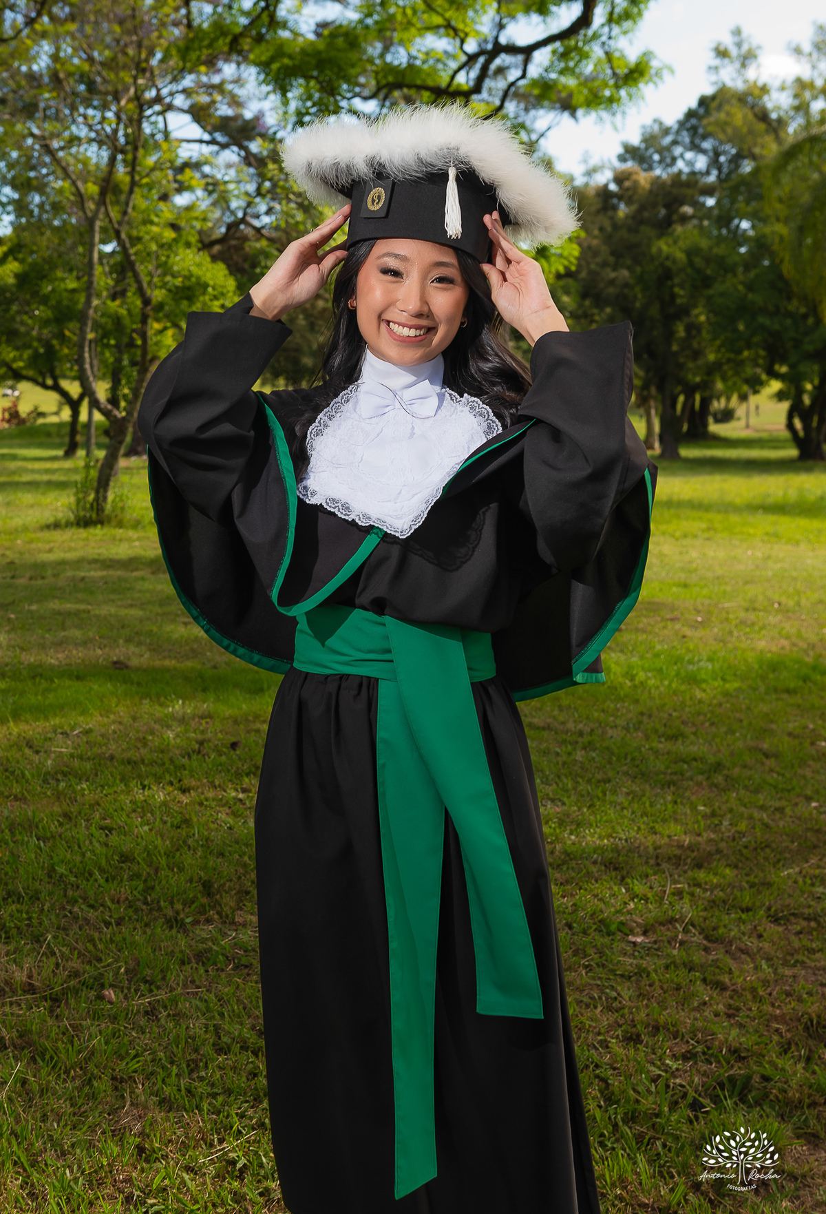 formatura em medicina-ensaio pré-formatura-prova de toga-fotografia de formatura-fotógrafo em Pelotas-fotografia emocional-memórias afetivas-conquista acadêmica-médica formada-sessão fotográfica-fotografia profissional - Guadalajara - Clube Campestre