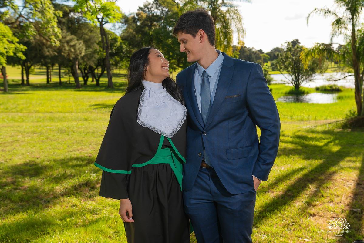 formatura em medicina-ensaio pré-formatura-prova de toga-fotografia de formatura-fotógrafo em Pelotas-fotografia emocional-memórias afetivas-conquista acadêmica-médica formada-sessão fotográfica-fotografia profissional - Guadalajara - Clube Campestre