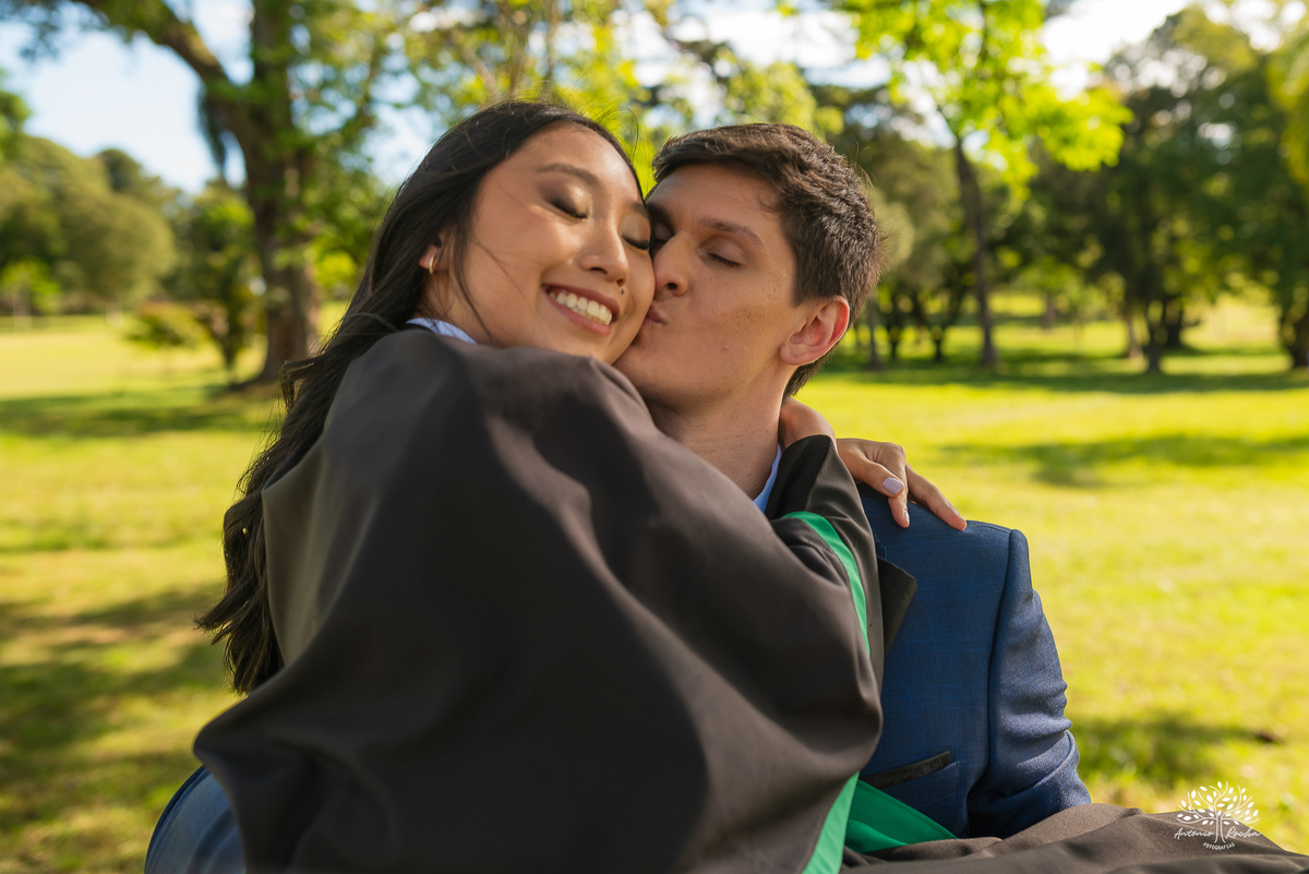 formatura em medicina-ensaio pré-formatura-prova de toga-fotografia de formatura-fotógrafo em Pelotas-fotografia emocional-memórias afetivas-conquista acadêmica-médica formada-sessão fotográfica-fotografia profissional - Guadalajara - Clube Campestre