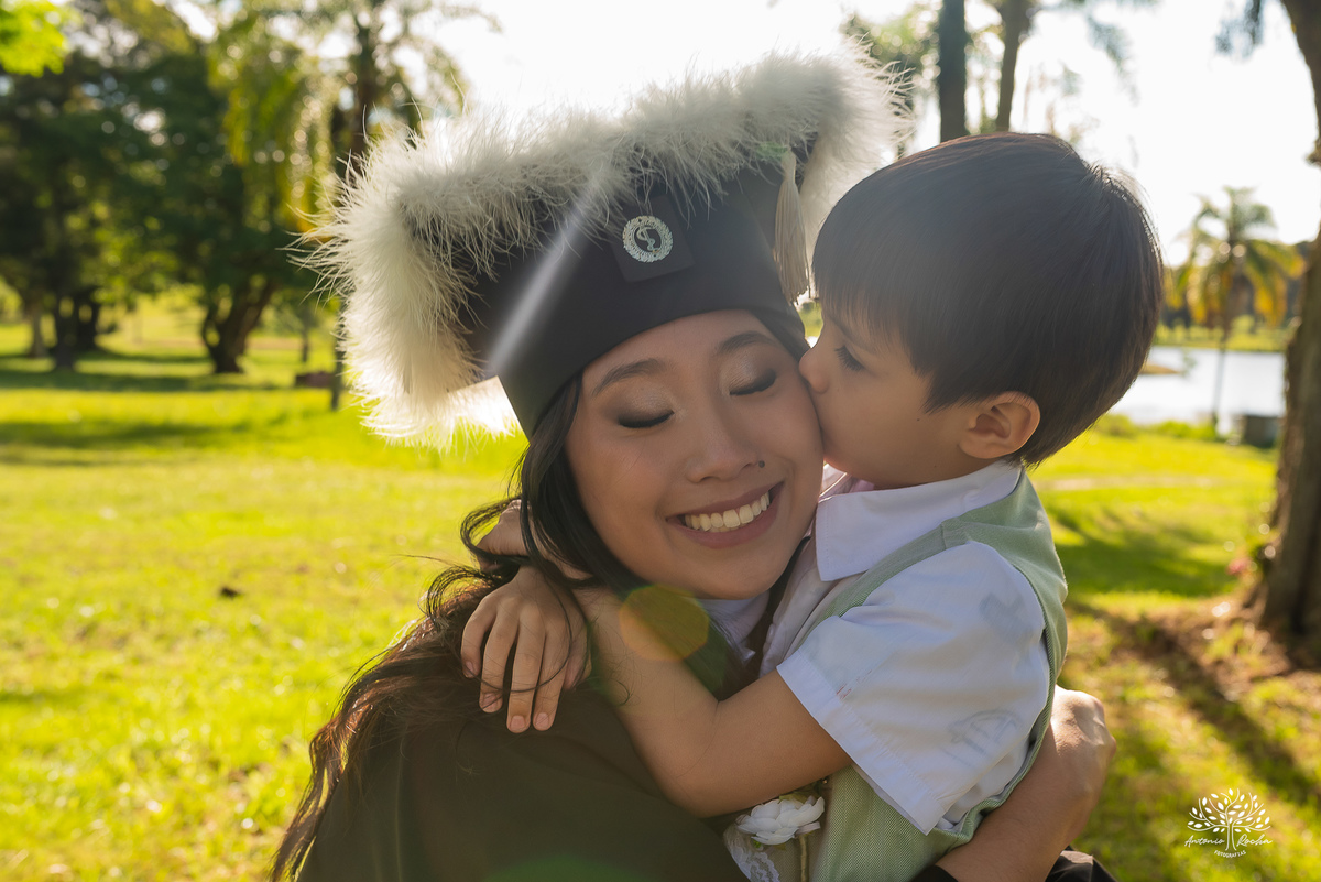 formatura em medicina-ensaio pré-formatura-prova de toga-fotografia de formatura-fotógrafo em Pelotas-fotografia emocional-memórias afetivas-conquista acadêmica-médica formada-sessão fotográfica-fotografia profissional - Guadalajara - Clube Campestre