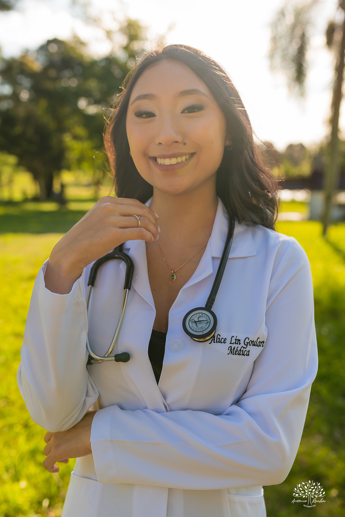 formatura em medicina-ensaio pré-formatura-prova de toga-fotografia de formatura-fotógrafo em Pelotas-fotografia emocional-memórias afetivas-conquista acadêmica-médica formada-sessão fotográfica-fotografia profissional - Guadalajara - Clube Campestre