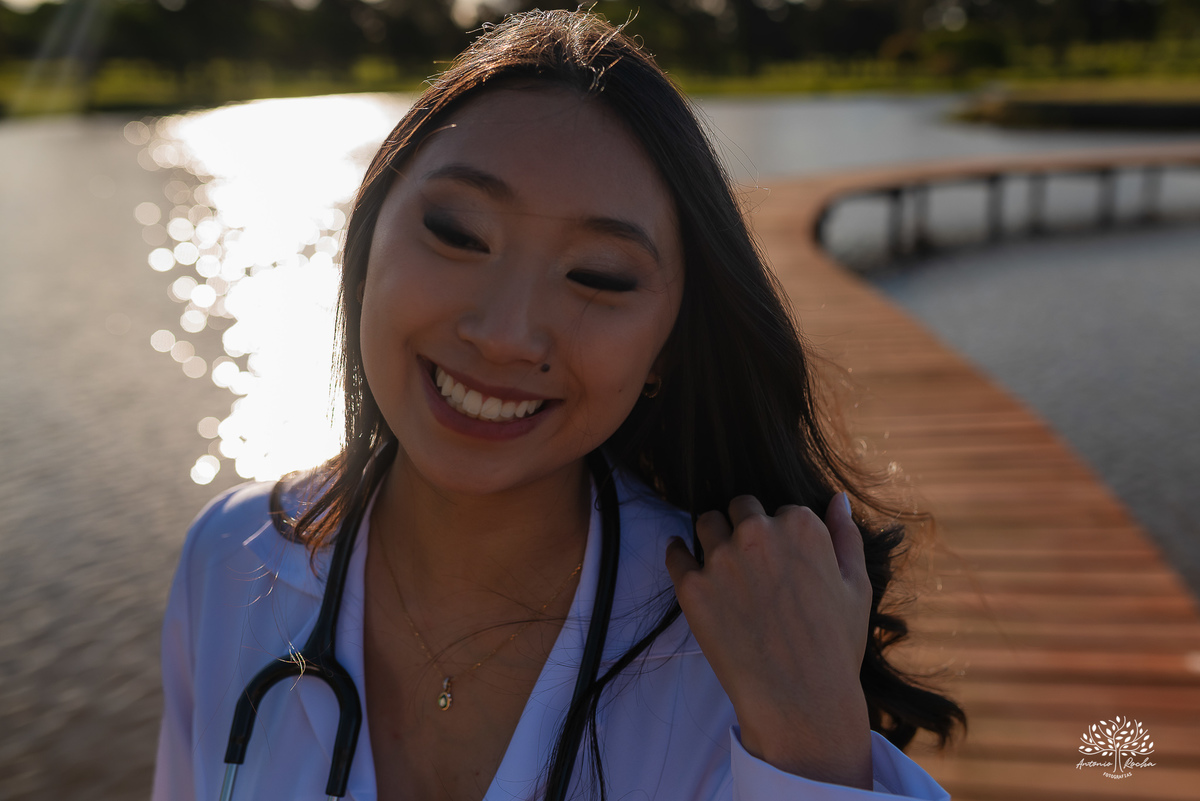 formatura em medicina-ensaio pré-formatura-prova de toga-fotografia de formatura-fotógrafo em Pelotas-fotografia emocional-memórias afetivas-conquista acadêmica-médica formada-sessão fotográfica-fotografia profissional - Guadalajara - Clube Campestre