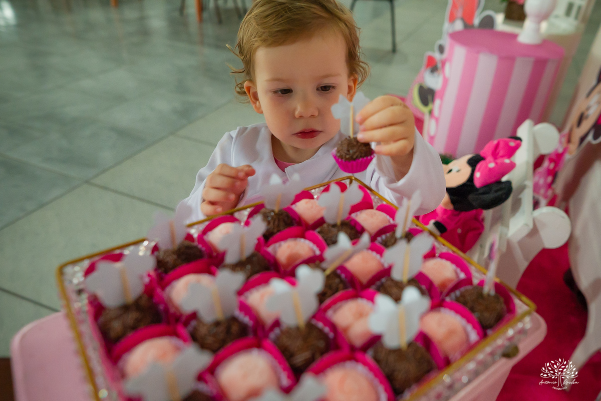 fotografia infantil - aniversário infantil - festa de criança - fotografia de família - celebração da vida - momentos espontâneos - fotografia documental - infância - aniversários intimistas - fotógrafo de família - Antonio Rocha Fotografias - Pelotas
