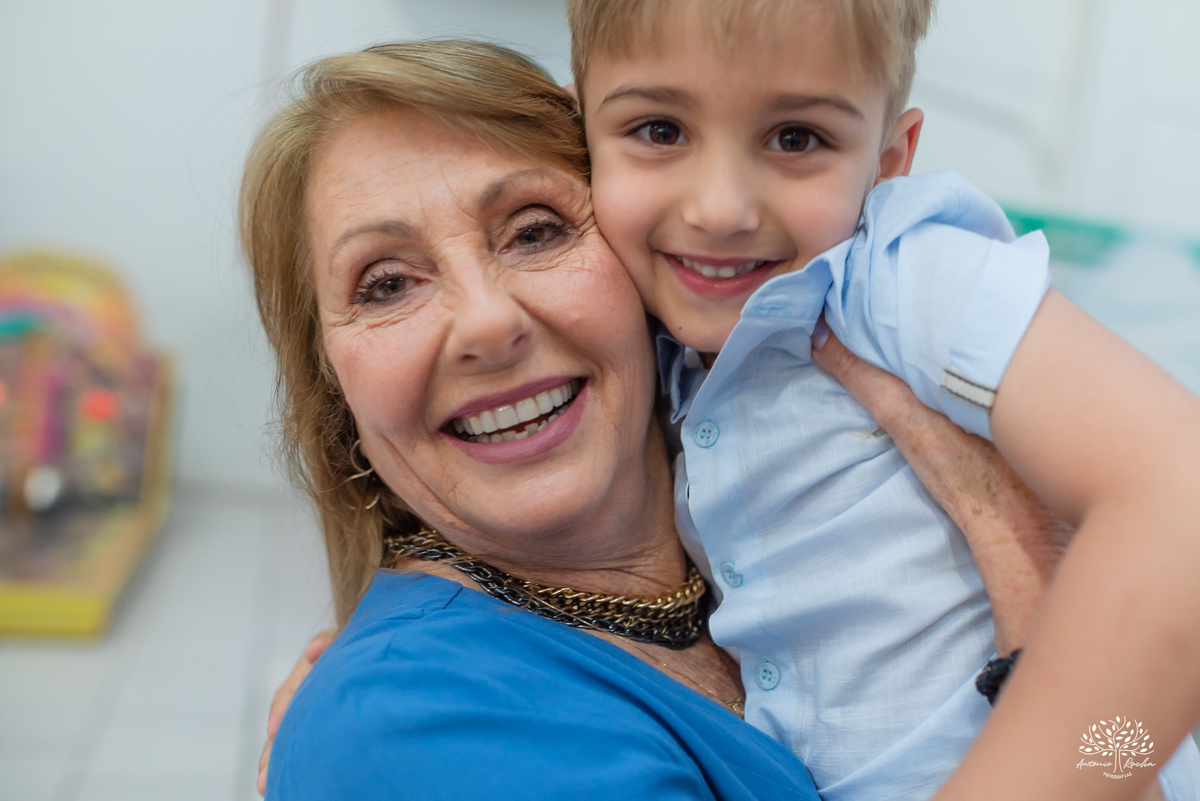 fotografia-infantil - festa-infantil - fotógrafo - aniversário-6-anos - Matteo - família - carinho - memória - registro-afetivo - infância - alegria - emoção - Roxito - chuva-de-neve - Pelotas - Antonio-Rocha-Fotografias - storytelling-visual - Cliff kids