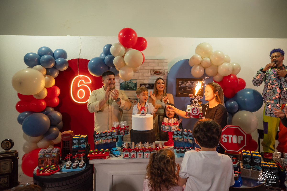 fotografia-infantil - festa-infantil - fotógrafo - aniversário-6-anos - Matteo - família - carinho - memória - registro-afetivo - infância - alegria - emoção - Roxito - chuva-de-neve - Pelotas - Antonio-Rocha-Fotografias - storytelling-visual - Cliff kids