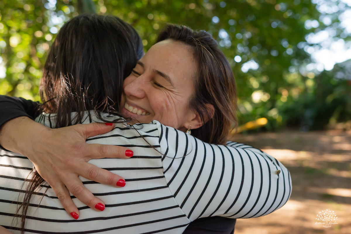 fotografia festa infantil - aniversario no sitio - aniversario ao ar livre - fotografo infantil - festa em familia - fotografia espontanea – sininho - fotografo de festas – antonio rocha fotografias – pelotas – bolo de chocolate - cachorro quente - tobogã