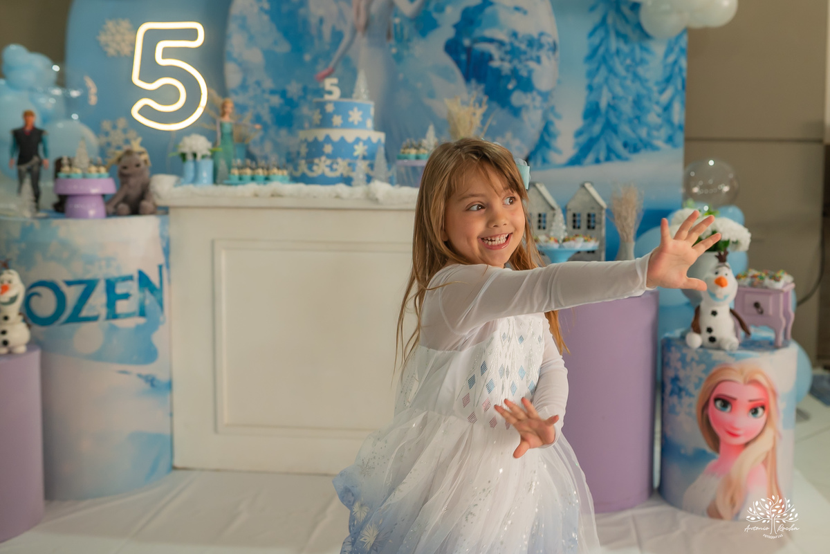 espontânea – parabéns – show do parabéns – doces – personalidade – cliques autênticos – fotografo infantil – antonio rocha fotografias – pelotas – tio guigui - princesa disney - olaf