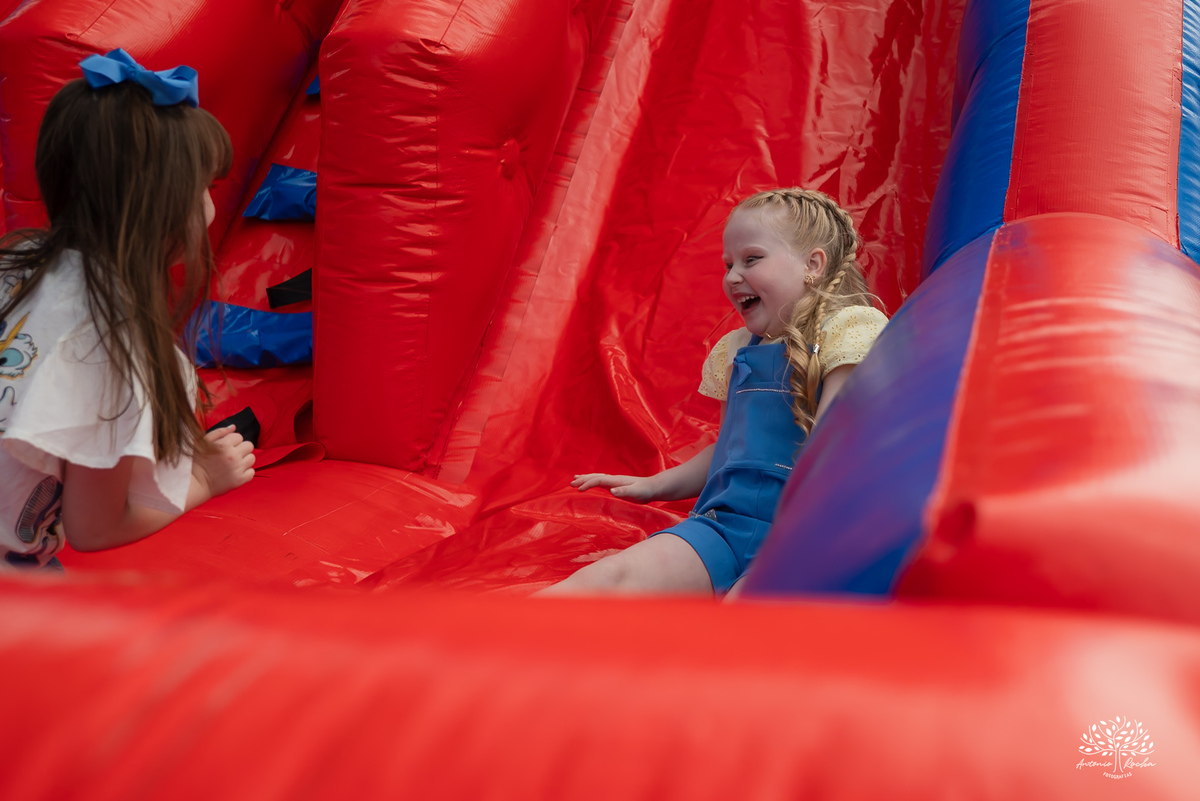 festa infantil - aniversário criança - fotografia infantil - hello kitty - animador roxito-chuva de neve- fotógrafo de festas – Salão Veredas – barraquinhas de kreps – diver kids – buffet de barraquinhas – Pelotas - música ao vivo - doces personalizados